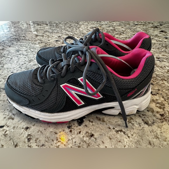 New Balance Women's Charcoal and Pink Sneakers - Picture 4 of 7